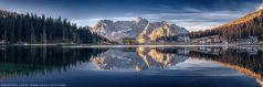 Misurini See Panorama in den Dolomiten in Italien in Südtirol