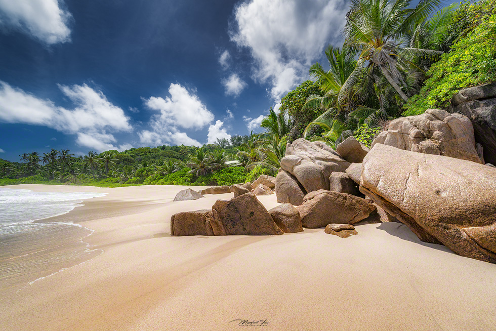 Mahe Beach , Insel Mahe , Seychellen / Indischer Ozean